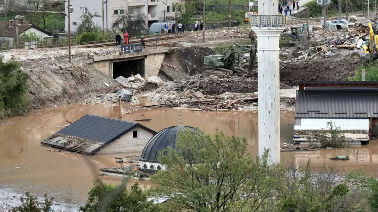 Bosna Hersek'te sel felaketi: 18 kişi hayatını kaybetti