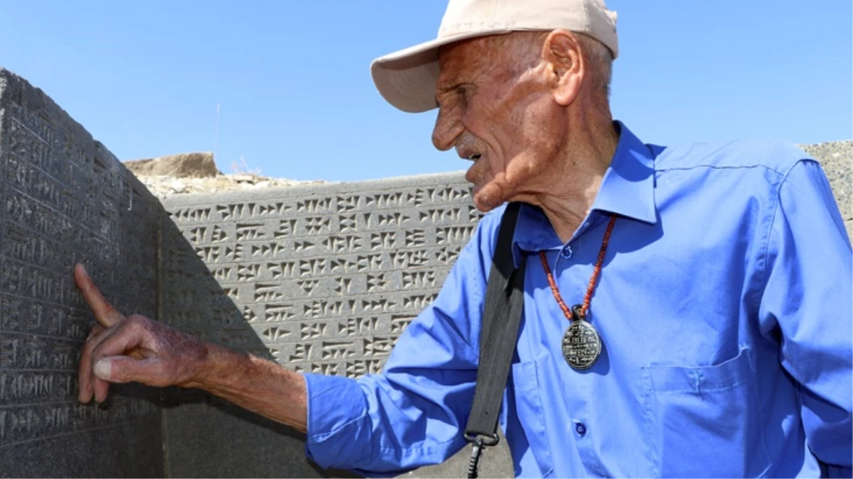 Tarihi kalenin 62 yıllık bekçisi! Dünyada Urartuca bilen 12 kişiden biri